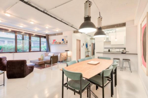 Artist and Design Loft - 10 Guests - 5 Min From Metro